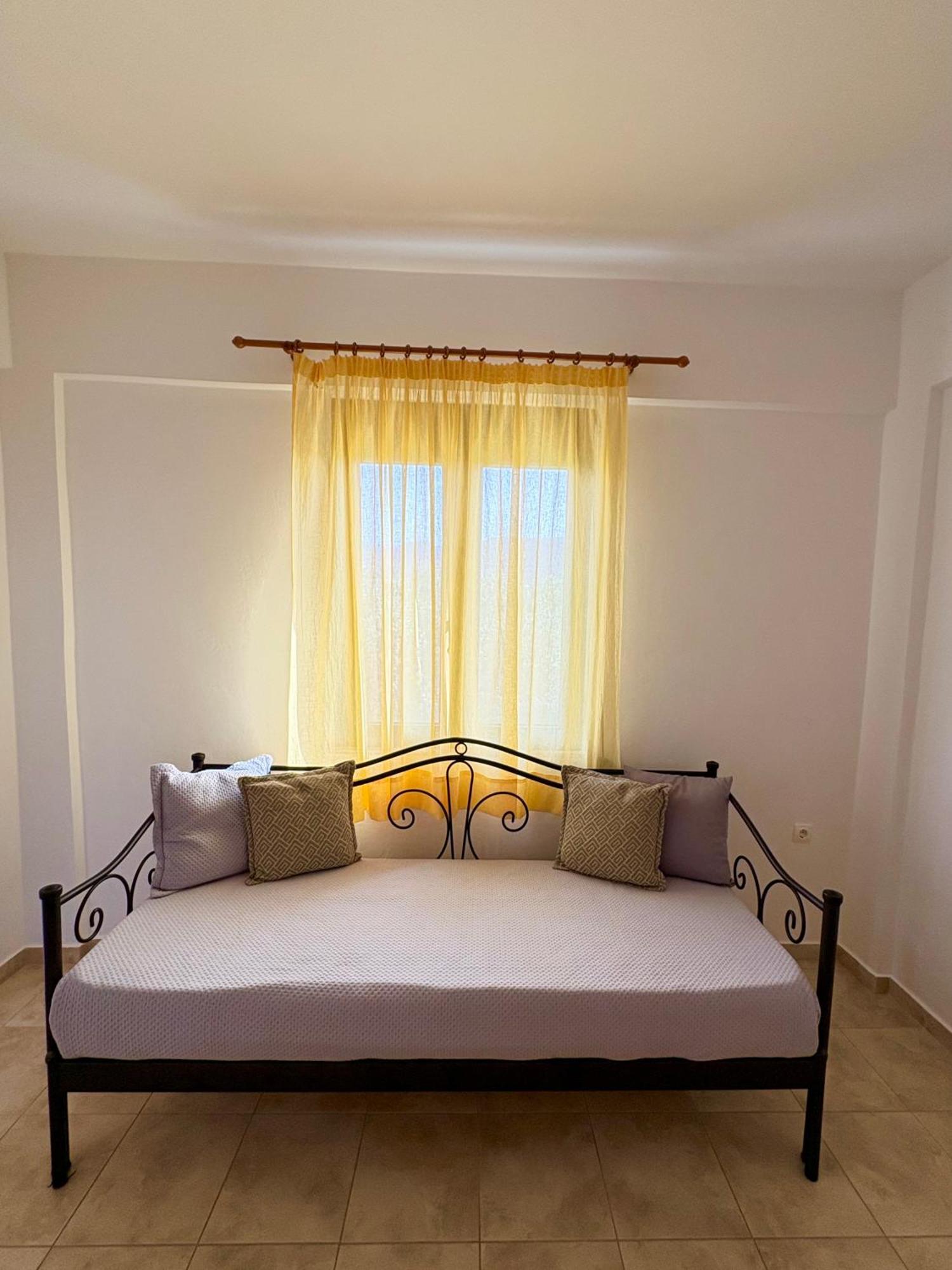 Rousolakos Pool Apartments Palekastro Buitenkant foto