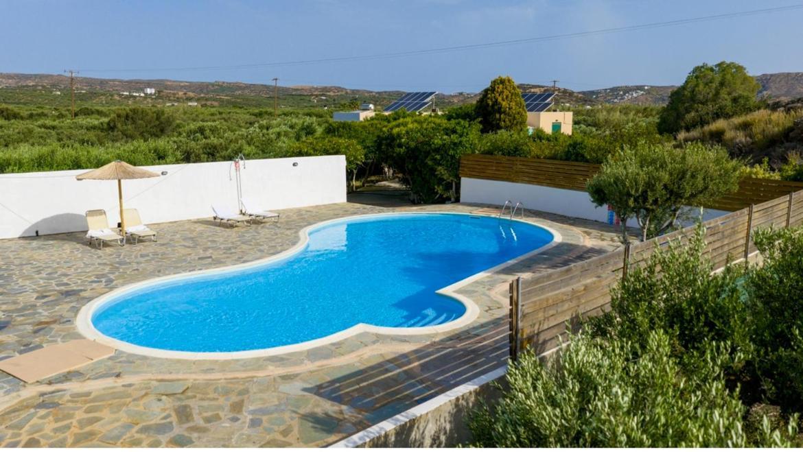 Rousolakos Pool Apartments Palekastro Buitenkant foto